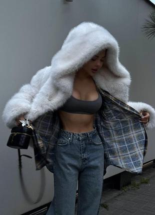 Maribella  розкішна шуба з екохутра з капюшоном – молочний
