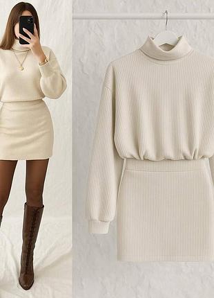 Женское теплое трикотажное платье в рубчик с длинным рукавом xs s m l