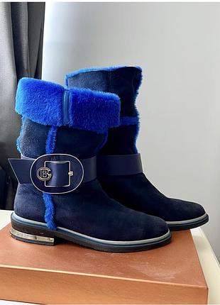 Гарні , натуральні , шкіряні чоботи - брендові . дуже гарний колір . надзвичайно гарні та зручні