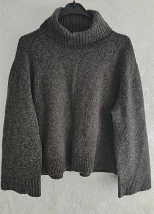 Стильный свитер гольф из шерсти которая от second female