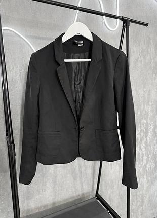 Піджак чорний