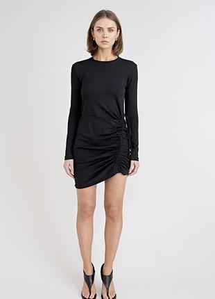 Чорна сукня