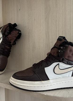Зимові на хутрі кросівки 40 розмір jordan оригінал