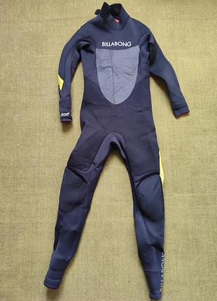 Гідрокостюм на +-8років ,теплий