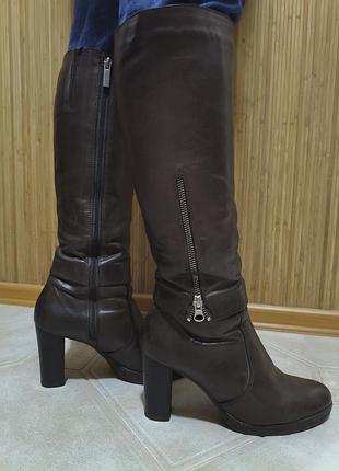 Чоботи жіночі коричневі 40 євро зима на підборах