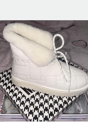 Продам дутіки жіночі