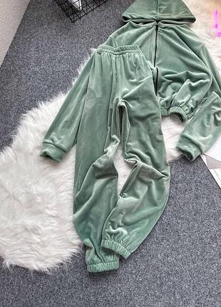 Велюровый костюм на меху