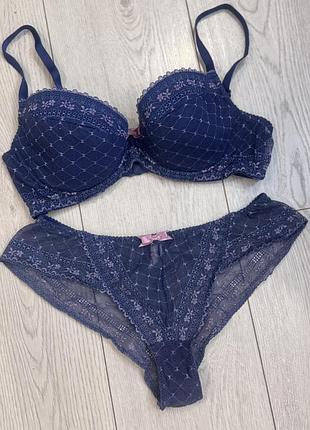 Комплект бюст