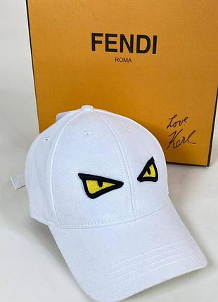 Кепка бейсболка біла фенді  з очима