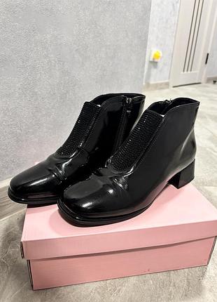 Ботильйони на каблуку
