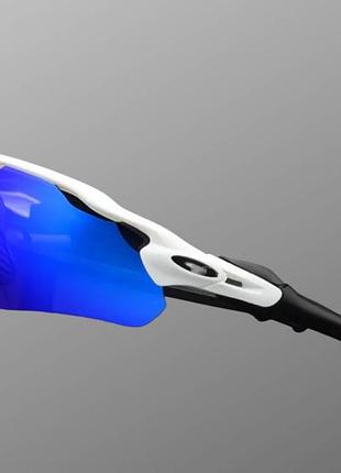 Сонцезахисні окуляри oakley