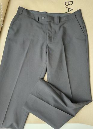 Нові чорні жіночі брюки батал великий розмір