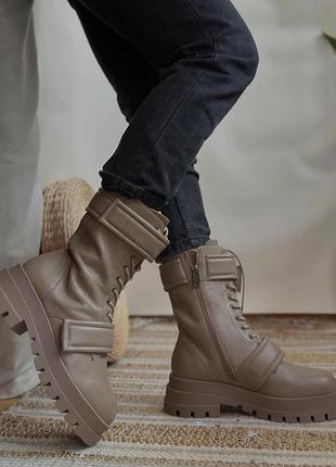 Ботинки женские tamaris 37, 38 размеры, сверху натуральная кожа,внутри термоутепления.