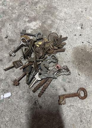 Ключі ключі замків ретростаринні срср