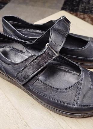 Літні шкіряні босоніжки,р41