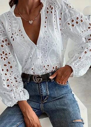 Роскошная белая блуза из прошвы с объемным рукавом от et vous