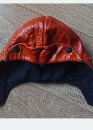 Шкіряний шолом