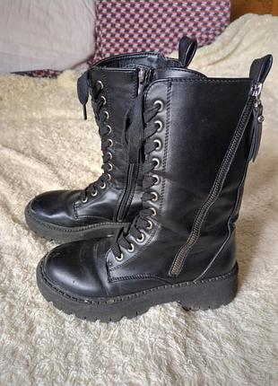 Чобітки, черевики берці