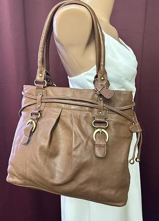 Кожаная сумочка clarks