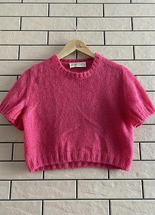 Вʼязаний укорочений топ