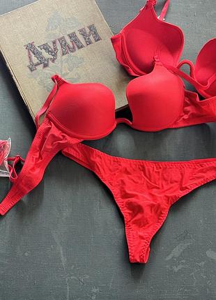 Комплект жіночої білизни