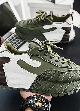 Крутые камуфляжные кроссовки