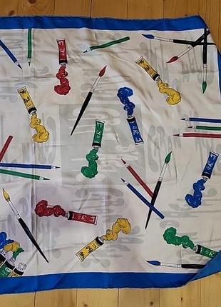 Яркий шелковый платок косынка