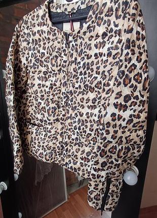 Мікропуховик бомбер holly&white оригінал р.м 90%пух