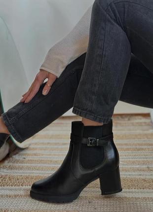 Ботинки женские 39 на кольцо, amaris, 40pозмер,сверху натуральная кожа, внутри термо утепление