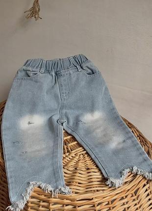 Джинси з потертостями від patpat