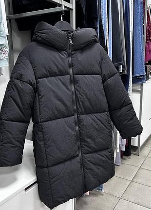 Зимова куртка на дівчинку