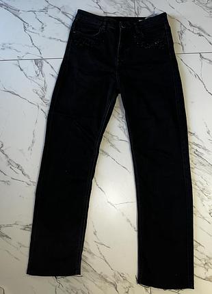 Чорні джинси,гарна середня посадка
