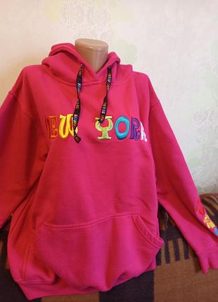 Худи яркая и теплая