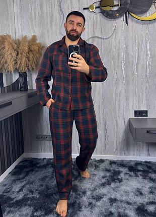 Чоловіча піжама в клітинку