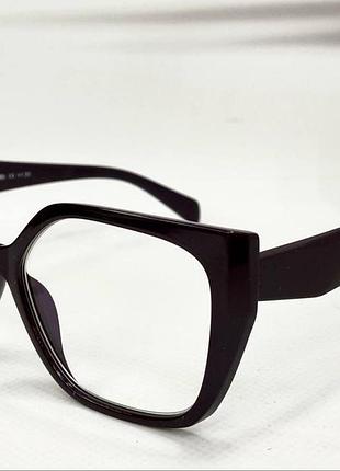 Очки для коррекции зрения женские трапеции в пластиковой оправе с матовыми дужками бордовый, +3.0