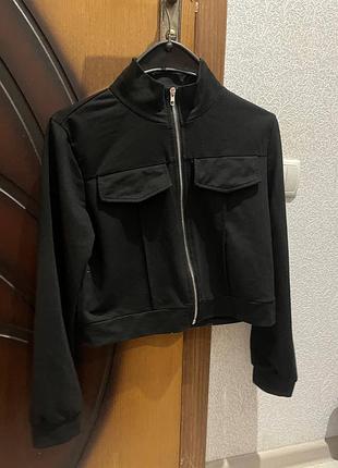 Красива кофтинка