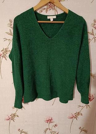 Светр вільного крою