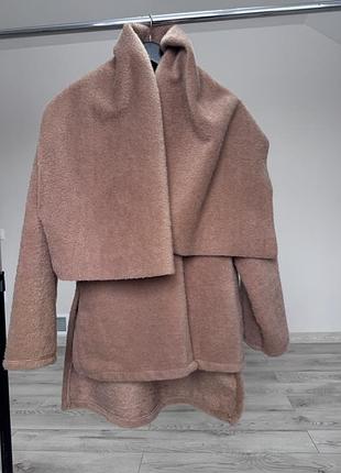 Скорочено пальто пухнасте