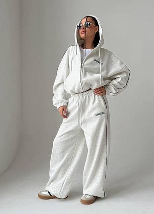 Шикарный, трендовый костюм