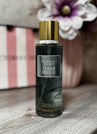 Парфумований зволожуючий спрей victorias secret cedar breeze