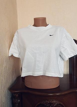 Футболка nike укорочена з німеччини