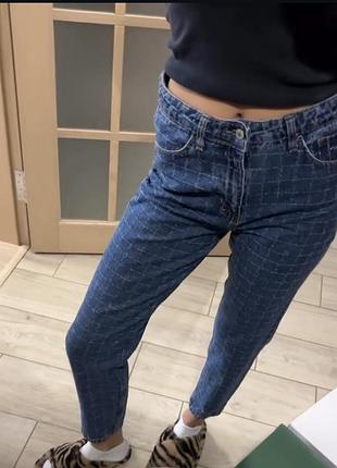 Жіночі джинси