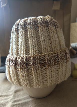 Шапка жіноча 2