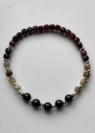 Браслет из зеленого и красного граната р. 17-18-19 гранатовый браслет