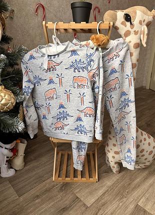 Спортивний костюм