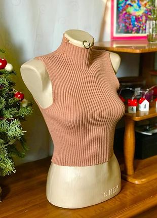 В’язаний жилет