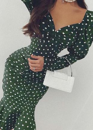 Сукня жіноча міді в горох від бренду prettylittlething