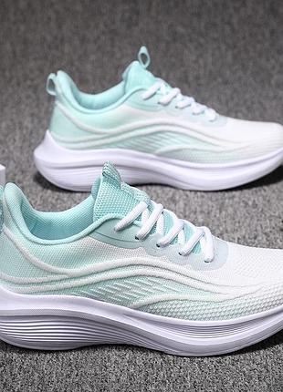 Кросівки для бігу