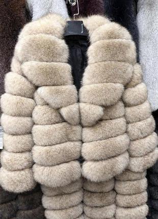 Шуба з натуральним хутром песця