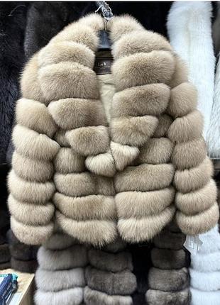 Шуба з натуральним хутром песця